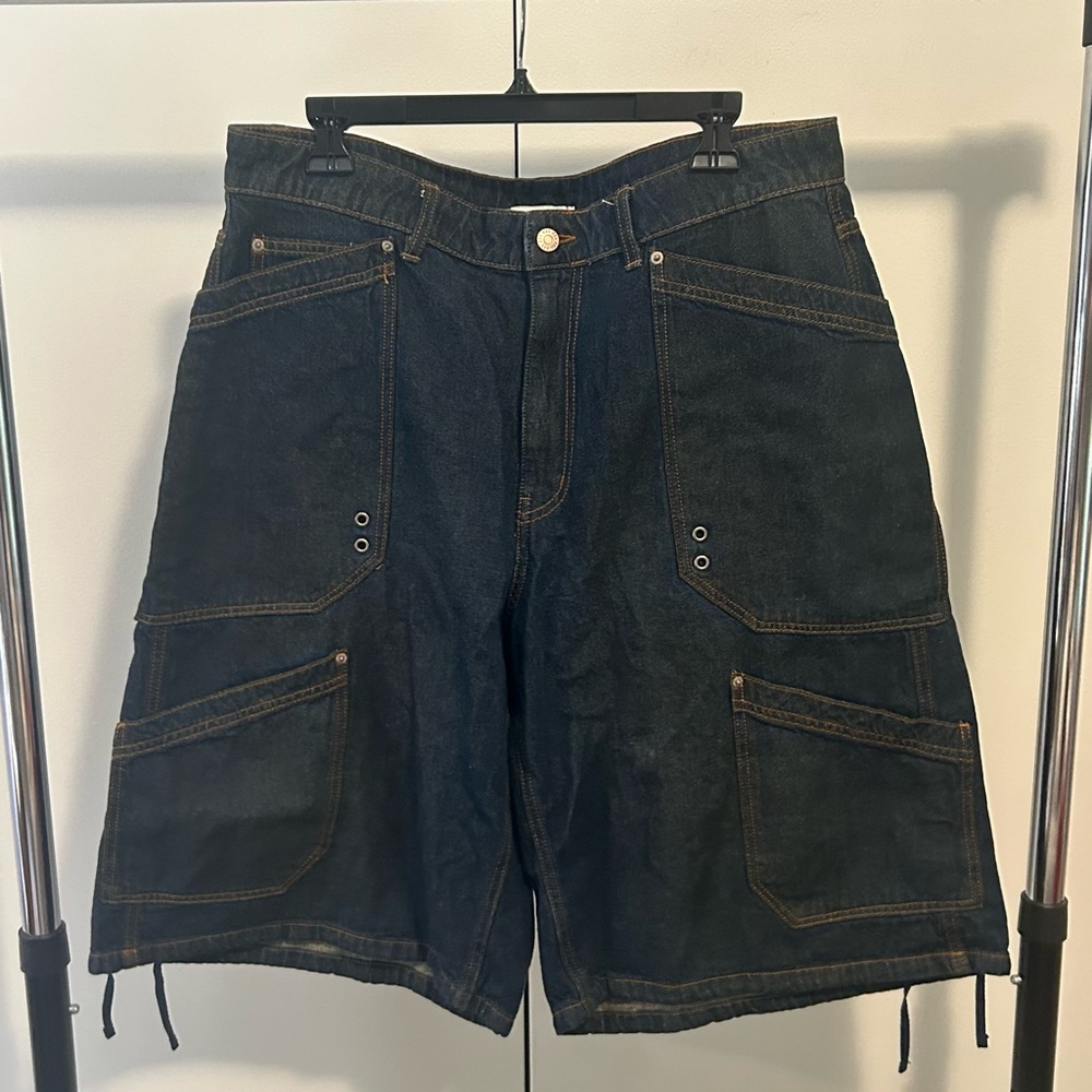 oversized baggy jorts